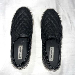 Black Steve Madden loafers
